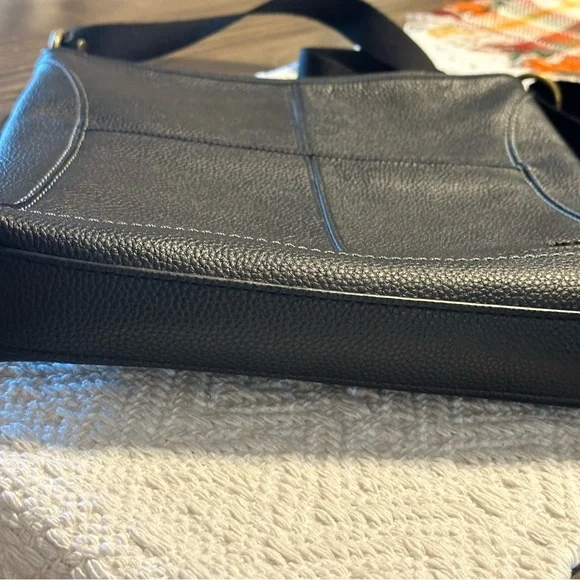 The Sak Black Pebbled Crossbody Bag - Picture 10 of 16